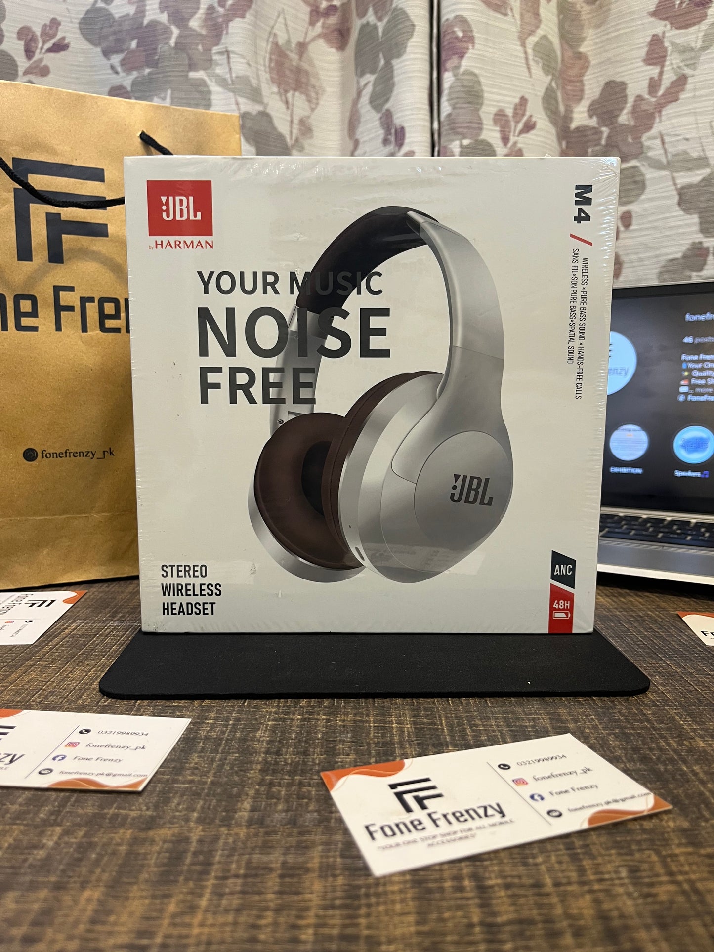 JBL M4 Wireless Stereo Headphones – 48H Battery & ANC